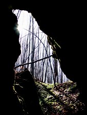 Fruncele vertical cave, Băița , Photo: Carmen Avram