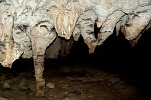 Fruncele vertical cave, Băița , Photo: Vasile Coancă