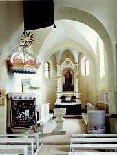 Evangelical fortified church, Roandola , Photo: Hermann Fabini