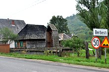 Bárdfalva, Feszület, Fotó: Țecu Mircea Rareș