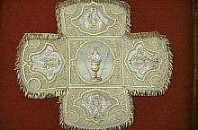 A Nagytemplom, A szent kehely leple, XIX. sz. Ana Roth hímzése arany és ezüst szállál, Fotó: pr. Mihail Nagy